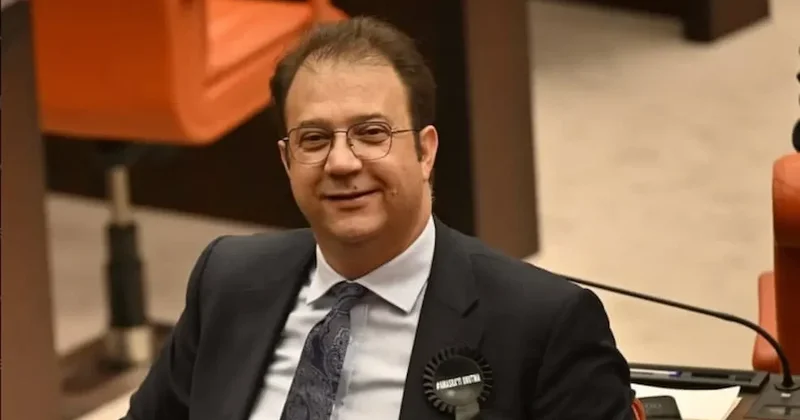 CHP li vekil Yeni Parti yi hedef aldı: Önce cuma namazına sonra kulübe gidiyorlar Sözcü Gazetesi