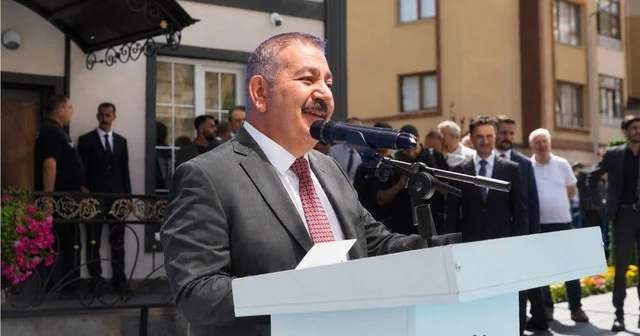 Palandöken de iki yeni mahalle konağı hizmete açıldı Palandöken de eser belediyeciliğine iki yeni imza Başkan Sunar: Bu konaklar, komşularımızın ortak evi olacak Erzurum Haberleri Habertürk Yerel Haberler