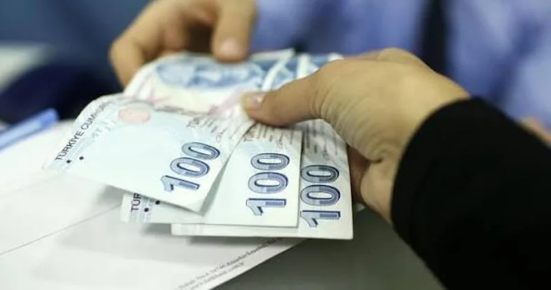 EMEKLİ MAAŞI FARKI ÖDEMELERİ: SSK, Bağ Kur emekli maaş zam farkları hangi tarihte hesaplara yatırılacak? En düşük emekli maaşı ne kadar oldu?