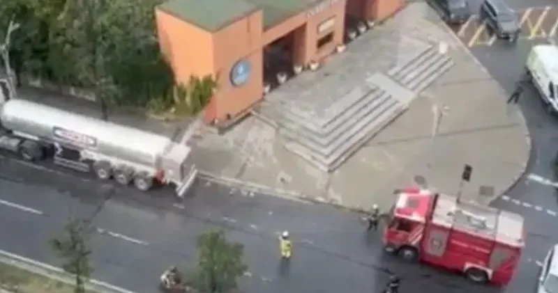 Sultangazi de tankerde gaz sızıntısı şüphesi ekipleri harekete geçirdi