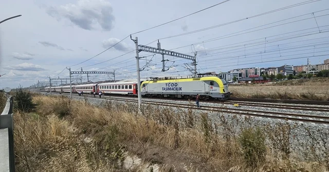 Çerkezköy de yolcu treni raydan çıktı Tekirdağ Haberleri Habertürk Yerel Haberler
