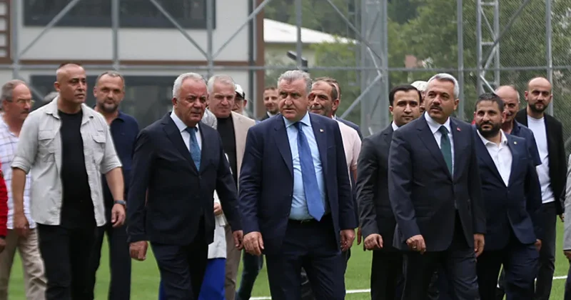 Gençlik ve Spor Bakanı Bak, İkizdere İlçe Stadı nda incelemelerde bulundu