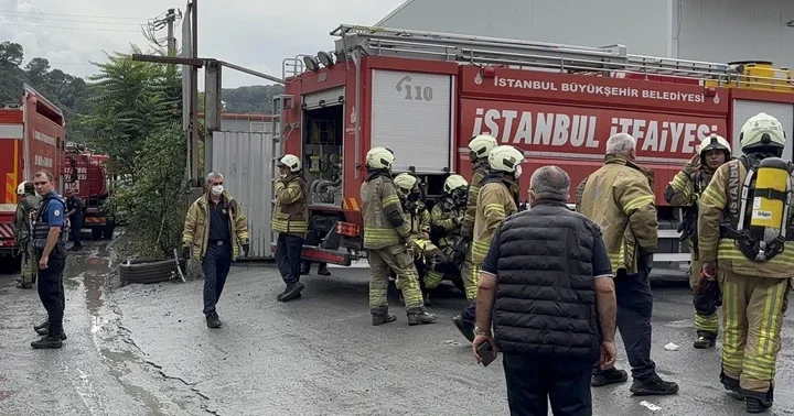 Kimyasal madde alarmı! Eyüpsultan da fabrikadaki işçiler tahliye edildi