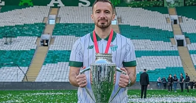 Talha Yünkuş tan Bursaspor a duygusal veda!