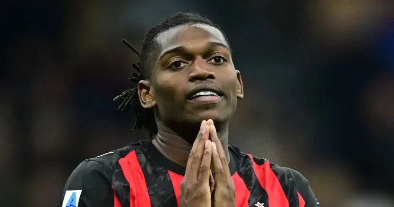 Fenerbahçe’den resmi açıklama: Leao ve Demirovic gündemde mi?