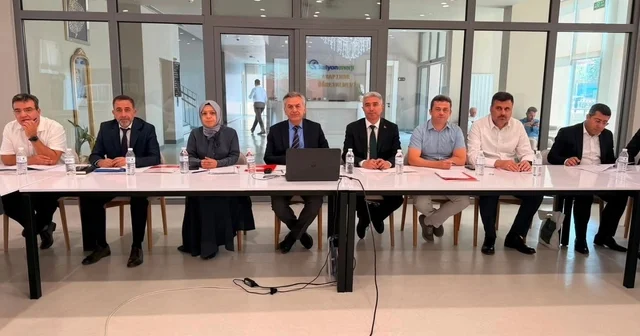 Karapınar da 2026 2027 eğitim öğretim yılı sene başı değerlendirme toplantısı düzenlendi Konya Haberleri Habertürk Yerel Haberler