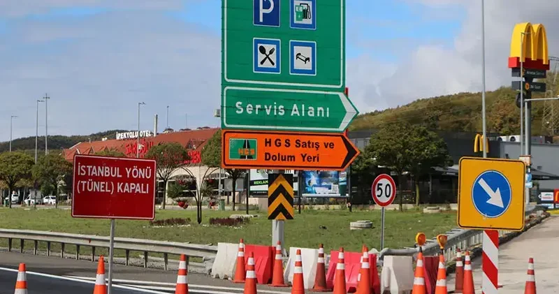 Anadolu Otoyolu nun İstanbul istikametinde yol çalışması