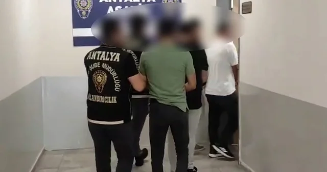 Kendilerini başkomiser olarak tanıtıp 13,5 milyon lira dolandıran 3 şüpheli tutuklandı Antalya Haberleri Habertürk Yerel Haberler