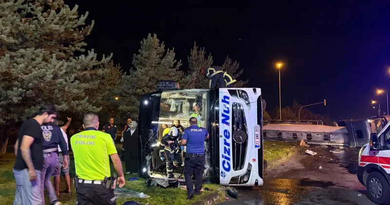 Kayseri’de yolcu otobüsü yakıt tankeri ile çarpıştı, yaralılar var