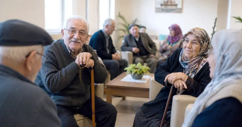 Yaşlı nüfusu tarihi zirvede! 500 ilçeden daha kalabalık