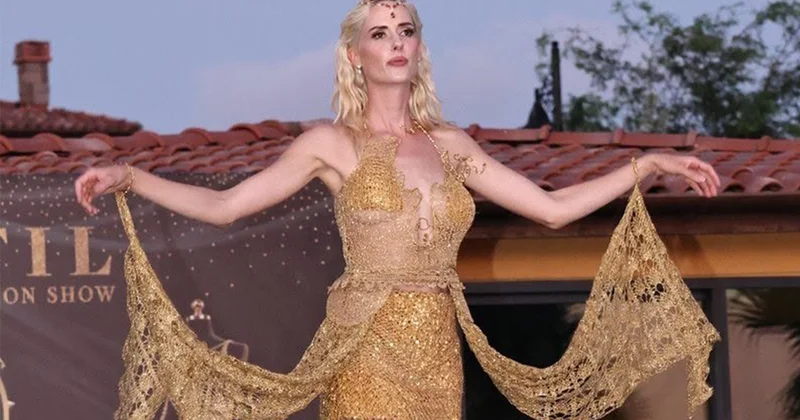 Başarılı oyuncu ev parasına elbise giydi! 1,5 kilo altın kullanıldı