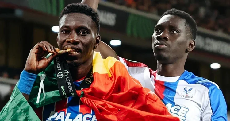Galatasaray ın gündemindeki Ismaila Sarr dan olay hareket!