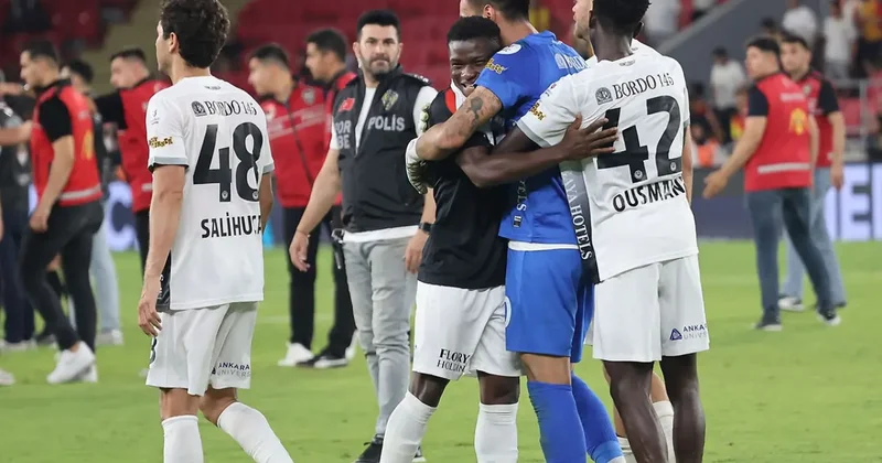 Süper Lig ekibi 24 yıl sonra bir ilki başardı! İşte haftanın sonuçları ve puan durumu