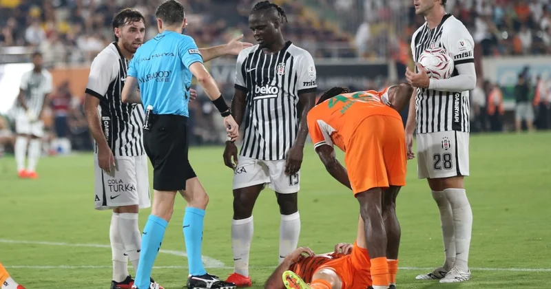 Alanya’da stop eden Kartal, yenilginin faturasını hakemlere kesti! Beşiktaş’ta isyan var Sözcü Gazetesi