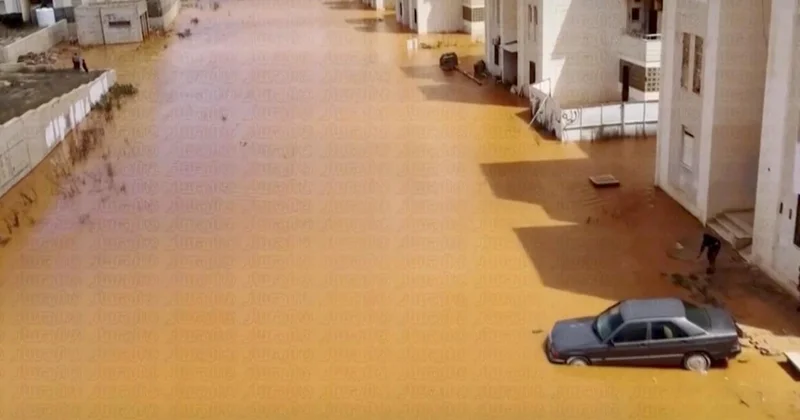 Libya’nın çeşitli kentlerinde şiddetli yağışlar sele neden oldu
