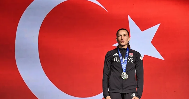 Boksta bir altın madalya daha! Hatice Akbaş Avrupa Şampiyonu oldu Sözcü Gazetesi
