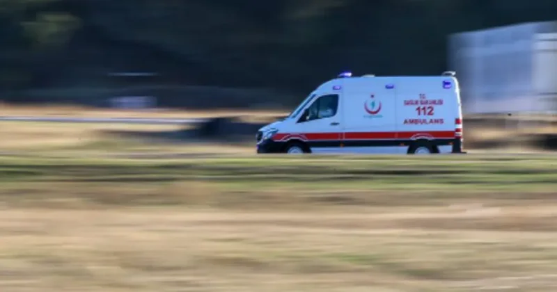 Antalya da tır ile motosikletin çarpıştığı kaza güvenlik kamerasınca kaydedildi