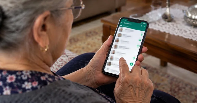 Telefonuna gelen mesaj emekli kadının hayatını kararttı