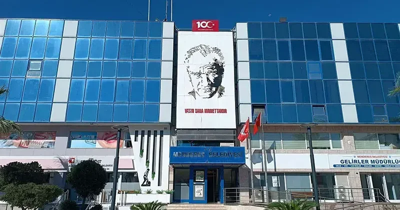 Menderes Belediyesi ne ikinci dalga operasyona 7 tutuklama