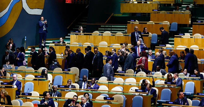 Soykırımcı Netanyahu yu BM Genel Kurulu nda 70 e yakın ülke protesto etti