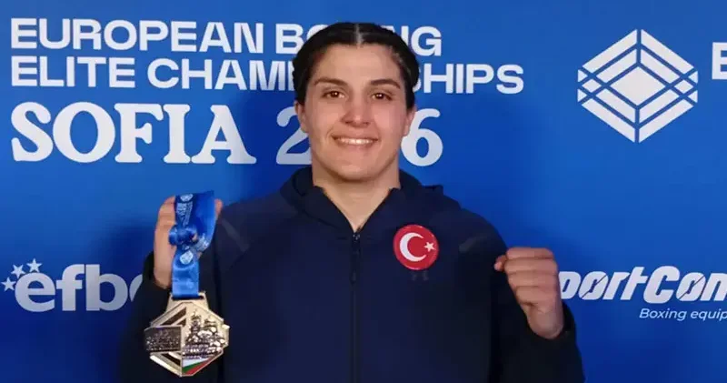 Cumhurbaşkanı Erdoğan, altın madalya kazanan Busenaz Sürmeneli yi kutladı