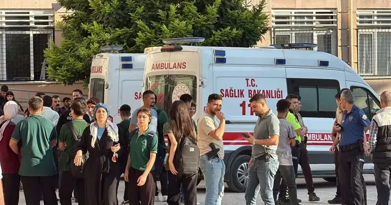 Manisa’da 11 öğrencinin yaralandığı saldırıda 10 şüpheli adliyede