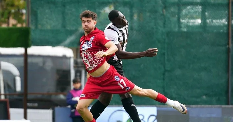 Sarıyer ve Manisa FK yenişemedi!