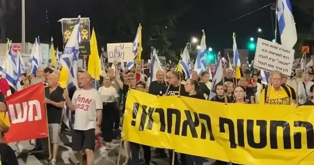 İsrailliler Netanyahu hükümetine karşı gösteri düzenledi VİDEO İZLE