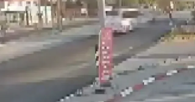 Afyonkarahisar’da kırmızı ışık can aldı: Yolcu otobüsü çarptığı ATV sürücüsünü öldürdü VİDEO İZLE