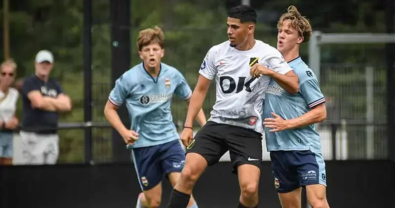 NAC Breda’nın Türk stoperi dikkatleri üstüne çekti