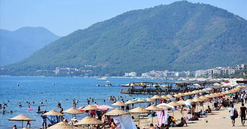 Türk turizmi 63 milyar dolarlık gelir hedefini koruyor
