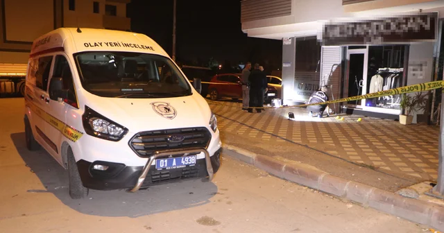 Erkek giyim mağazasına atılan EYP, korkuya neden oldu Adana Haberleri