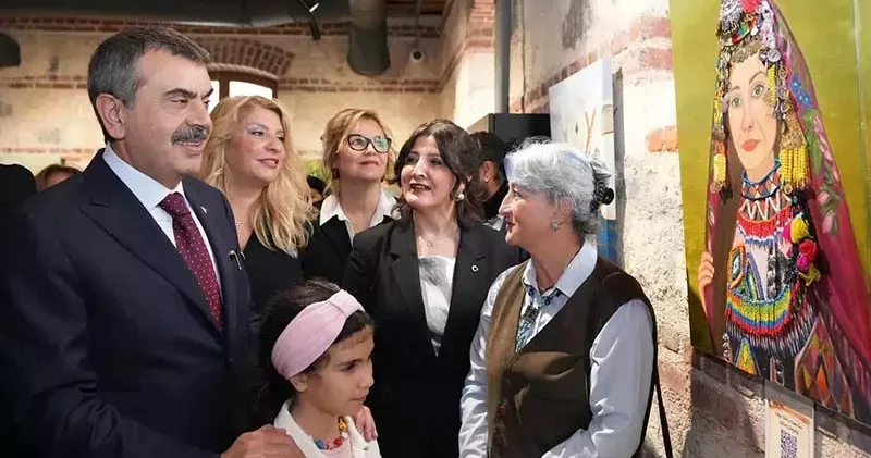 Bakan Tekin, Evliya Çelebi nin İzinde sergisini ve 3 üncü Rami Bilim Şenliği ni ziyaret etti