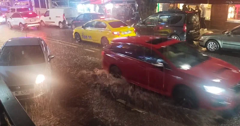 İstanbul da beklenen sağanak yağış başladı