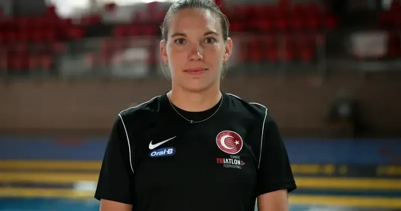 Milli triatlet Sinem Francisca Tous altın madalya kazandı Spor Haberleri