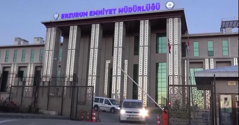 Emniyetin duvarına tırmanan şahıs ekipleri alarma geçirdi! Savunması inanılmaz