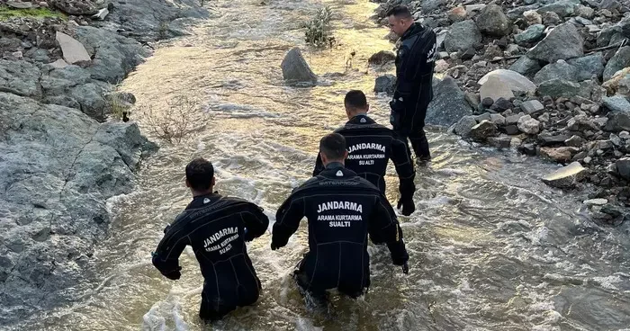 Foça daki selden acı haber geldi! Bülent Kaptanoğlu nun cansız bedenine ulaşıldı