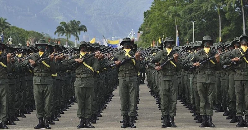 Trump Venezuela’ya operasyon açıklamıştı: Ordudan ABD’ye rest! Bir daha köle olmayacağız’