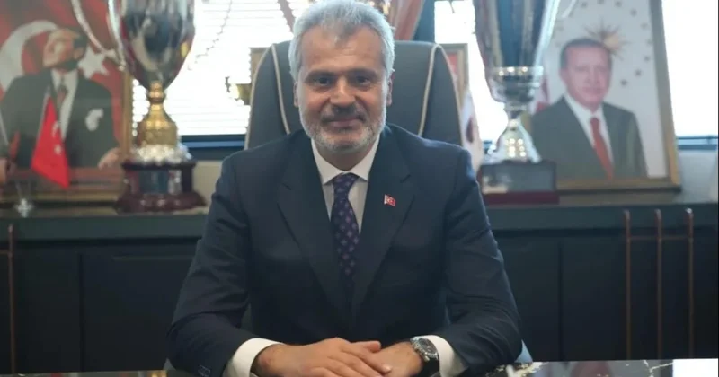 Depremzedeler konteynerde, AKP’li başkan bisiklet peşinde Sözcü Gazetesi