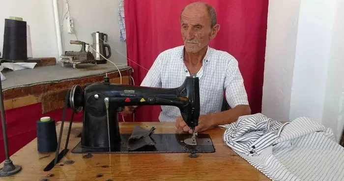 Çocuk yaşta eline aldığı iğne ipliği 60 yıldır bırakmadı