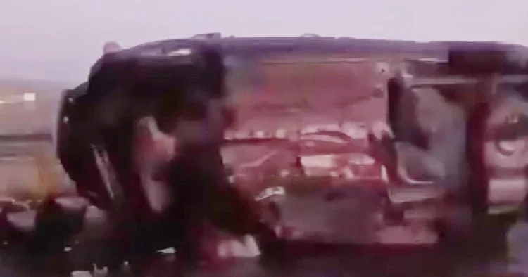 Ankara da sabah saatlerinde feci kaza Otomobiller kafa kafaya girdi: 3 ölü