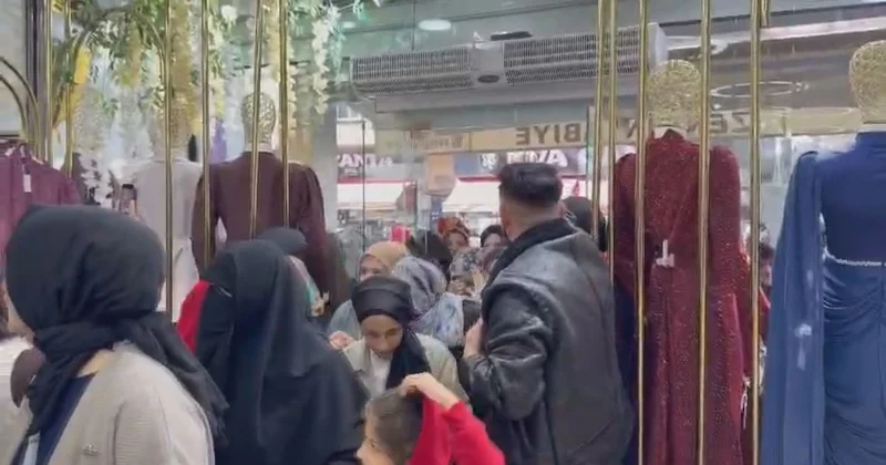 Kıyafet kampanyasında izdiham: Bir kişi bayıldı, bir kişi yaralandı Sözcü Gazetesi