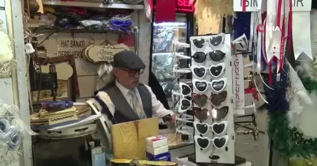 Yazmada güçlük çekiyordu, kaligrafi sanatında usta oldu
