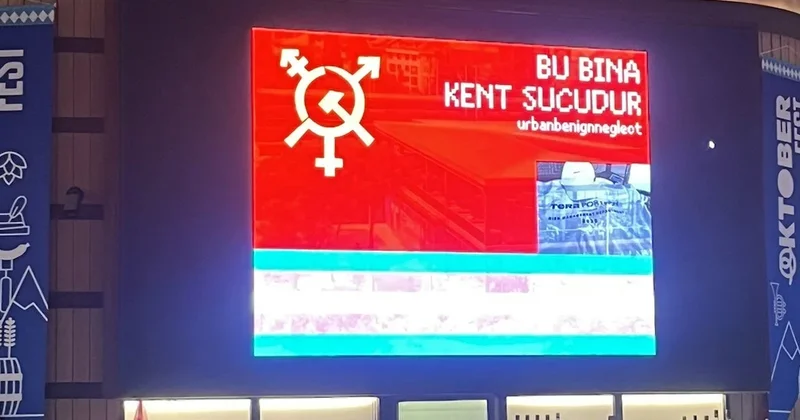 Her gün yüz binlerce kişinin geçtiği terminal Kadıköy de tabelalar hacklendi Sözcü Gazetesi