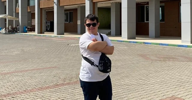 Masa tenisi dünya 3 üncüsü Işık, antrenörlük bölümünün ilk ve tek Down sendromlu öğrencisi Bursa Son Dakika Haberleri Habertürk Yerel Haberler