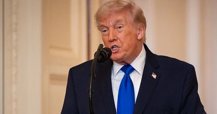 Trump tan İran a yeni ültimatom: Ya anlaşmaz imzalarız yada yok ederiz
