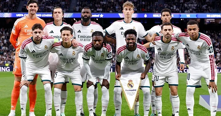 Real Madrid de El Clasico ya saatler kala sakatlık depremi! Yıldız oyuncu Barcelona maç kadrosundan çıkarıldı