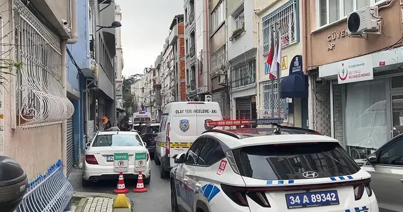 Şişli’de Kazakistanlı kadın balkondan yan binanın çatısına geçmeye çalışırken düşerek öldü
