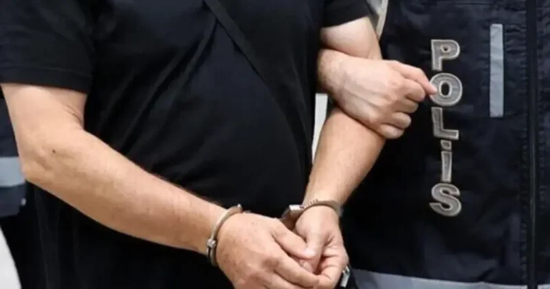 Gürültü yüzünden çıkan tartışmada baba oğlunu bıçakladı