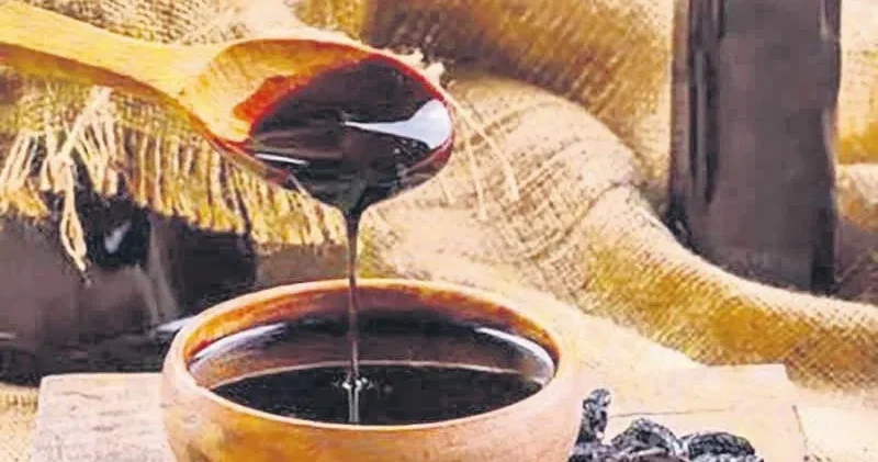 İDİL AÇIKALIN Pekmezler kaynasın